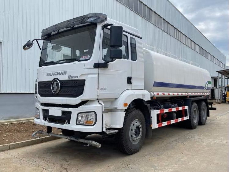 Shacman-20000-Liters-Water-Bowser-Water-Tank-Truck
